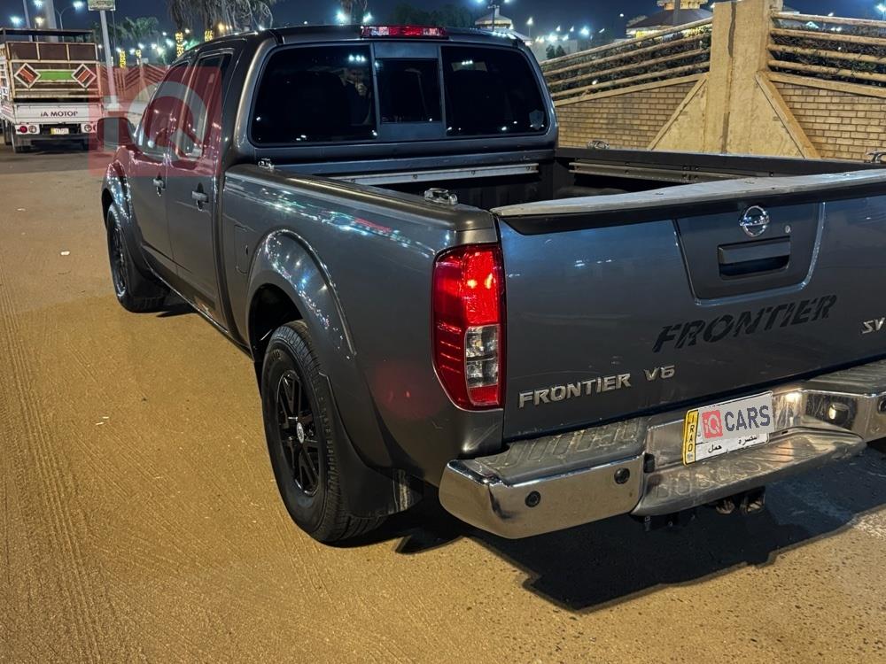 نیسان فرۆنتیر